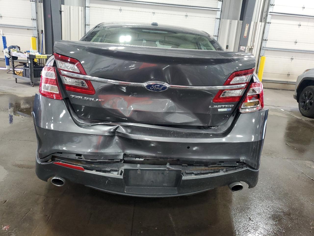 2016 Ford Taurus Limited VIN: 1FAHP2J81GG111713 Lot: 84264975
