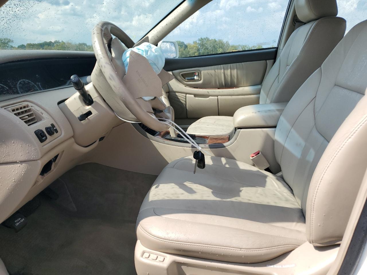 2000 Toyota Avalon Xl VIN: 4T1BF28B6YU011173 Lot: 81416115