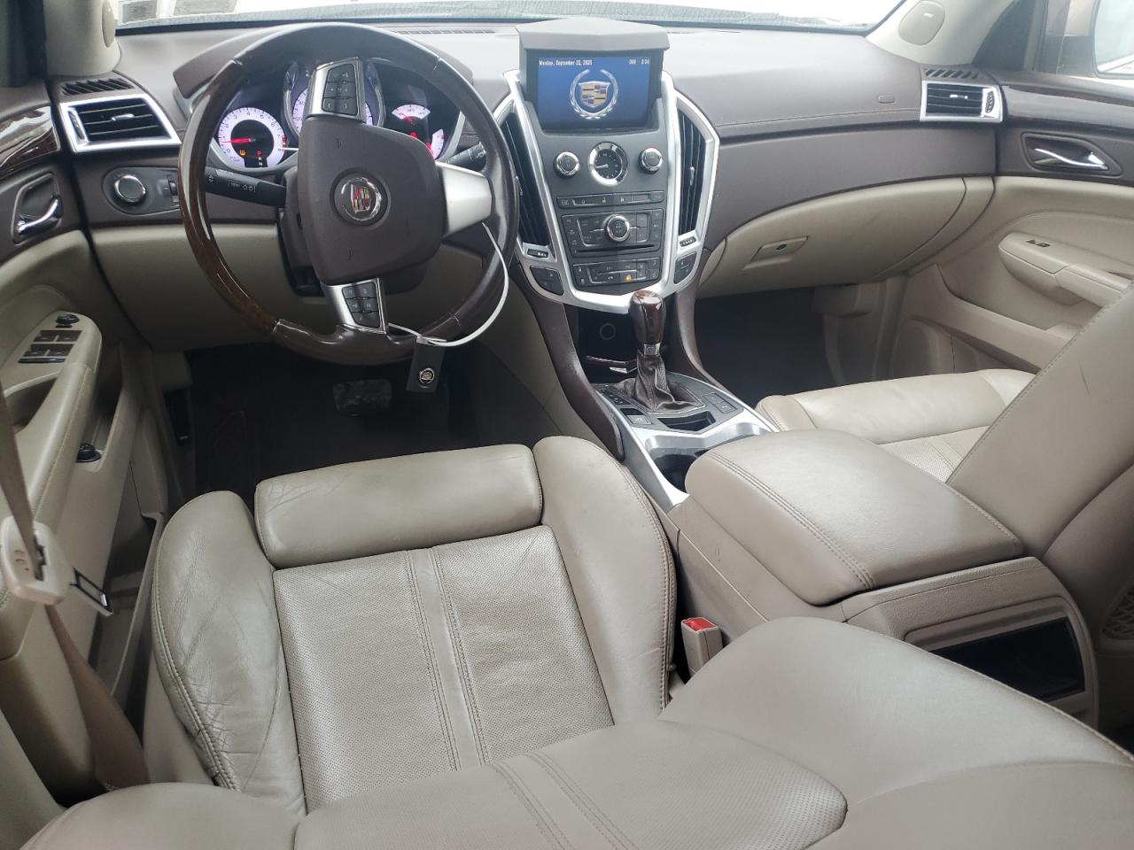 2010 Cadillac Srx Luxury Collection VIN: 3GYFNDEY7AS652510 Lot: 81413025