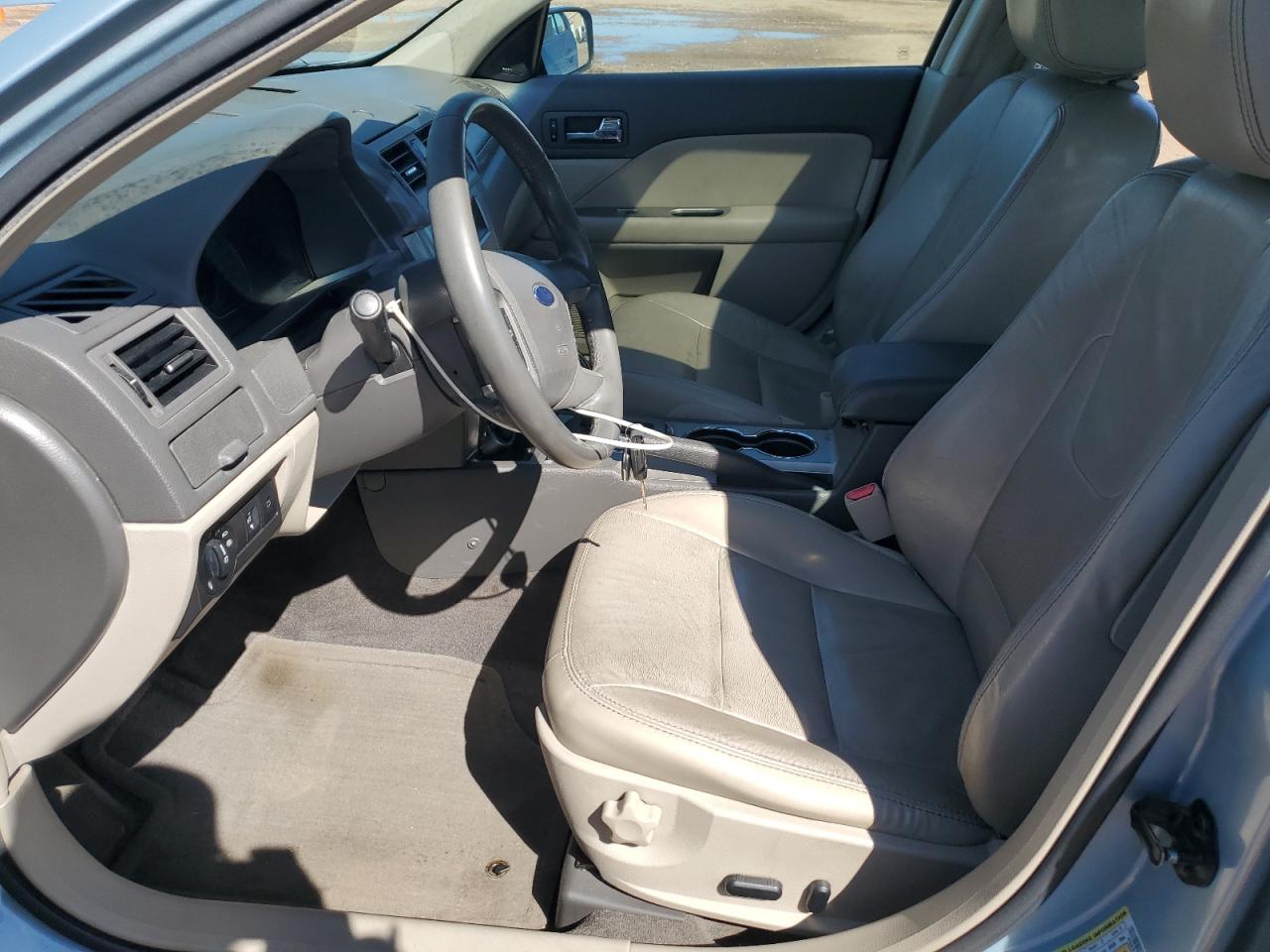 2010 Ford Fusion Hybrid VIN: 3FADP0L34AR261755 Lot: 81164455