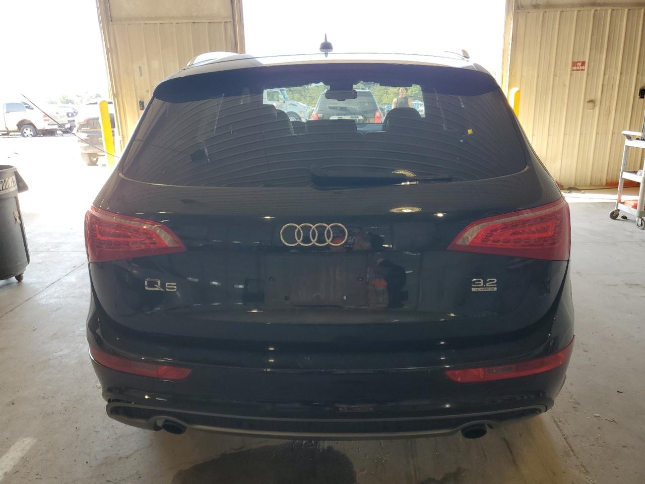 2010 Audi Q5 Premium Plus VIN: WA1MKAFP9AA042534 Lot: 81878105