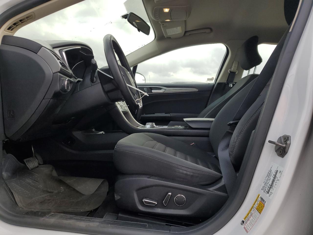 2017 Ford Fusion Se VIN: 3FA6P0H71HR416566 Lot: 81948955