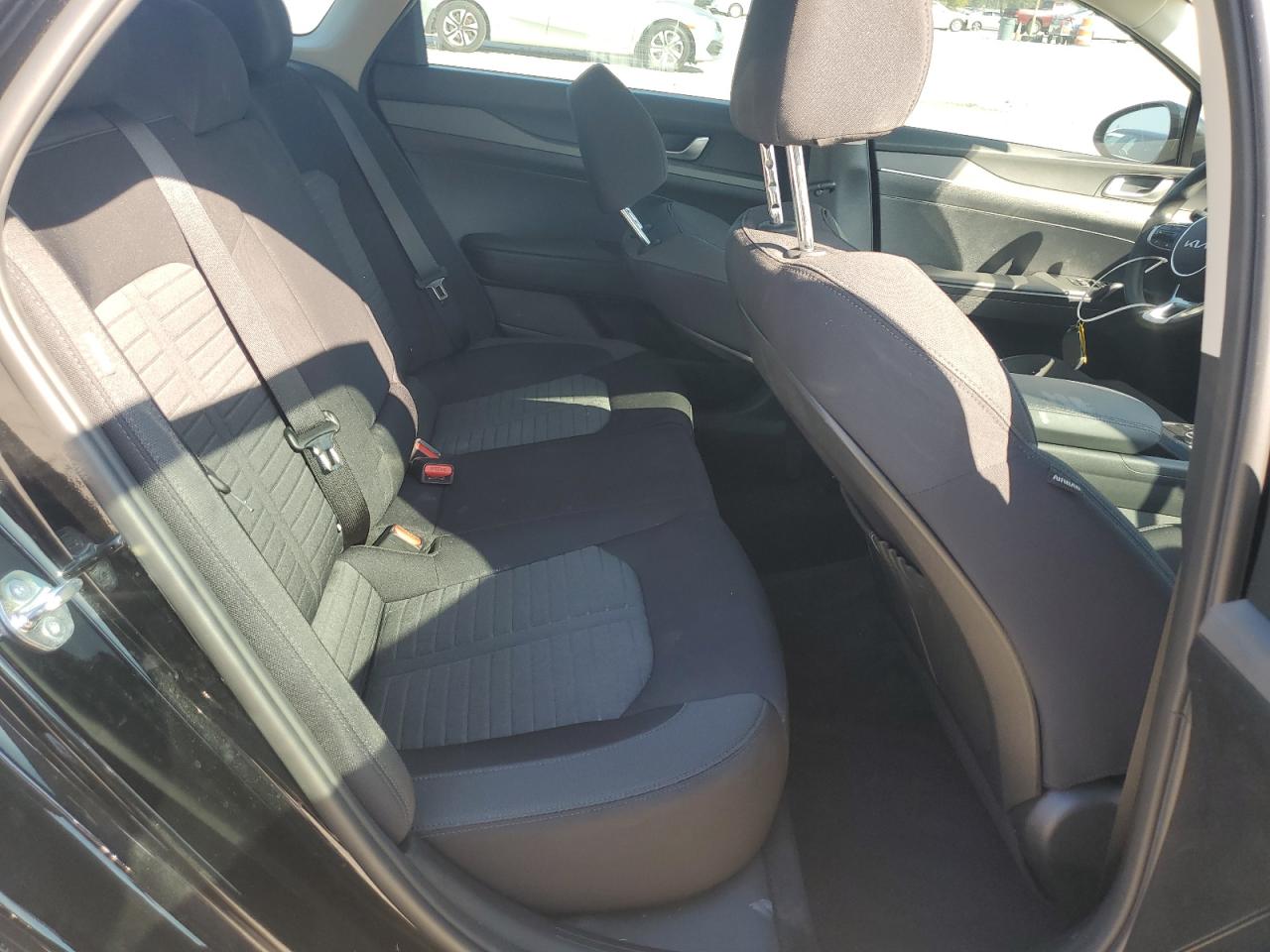 2025 Kia K5 Lxs VIN: KNAG24J72S5377637 Lot: 80827155