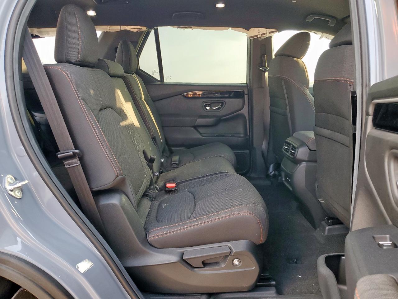 2025 Honda Pilot Sport VIN: 5FNYG2H35SB029409 Lot: 80738665