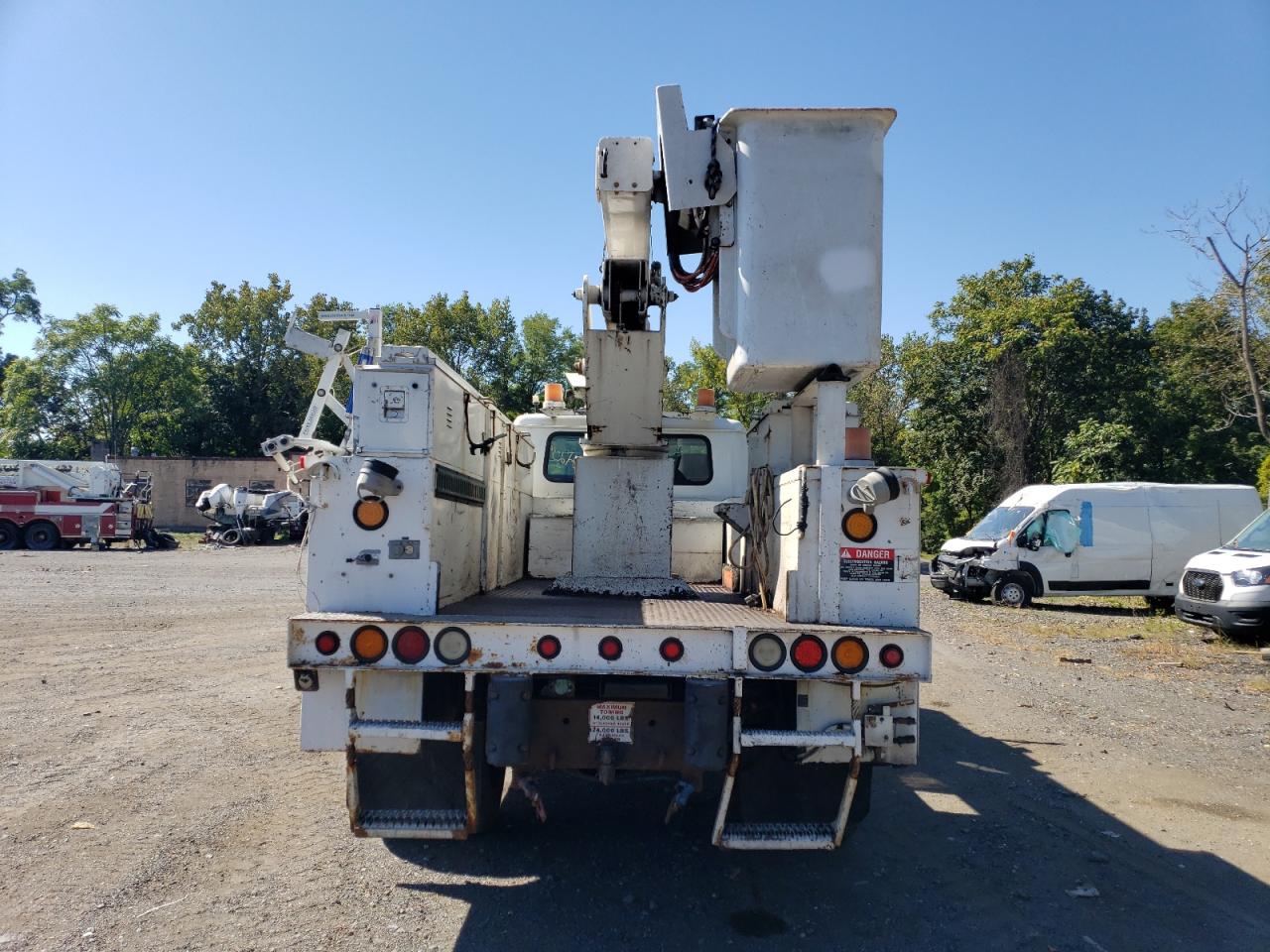 2001 International Trac/Trail VIN: 1HT5CAAN914268826 Lot: 81264255