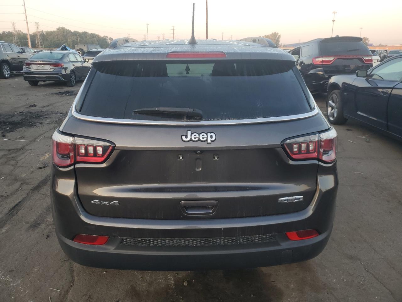 2019 Jeep Compass Latitude VIN: 3C4NJDBB5KT600642 Lot: 81027025