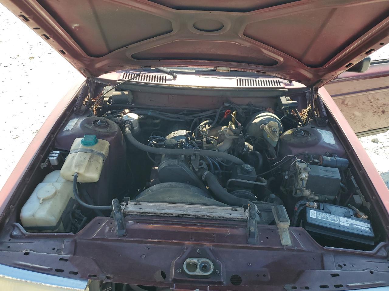 1993 Volvo 240 VIN: YV1AW8801P1947696 Lot: 71273865