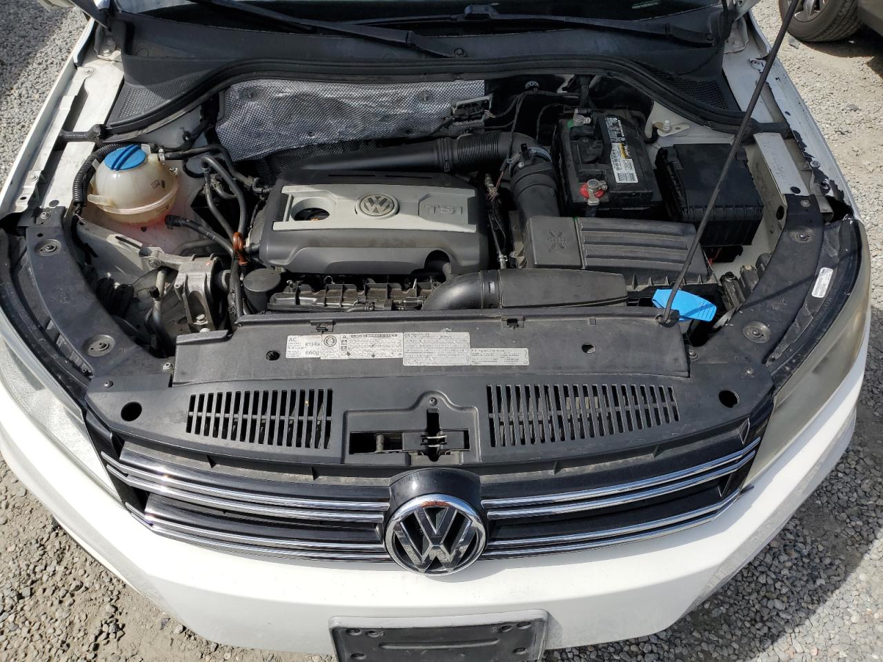 2012 Volkswagen Tiguan S VIN: WVGAV7AX8CW607156 Lot: 82101235