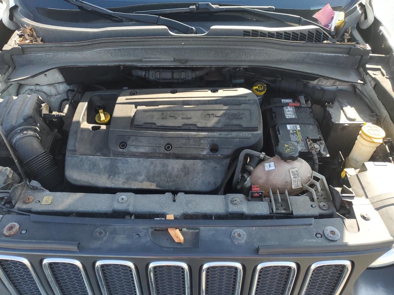 2015 Jeep Renegade Sport VIN: ZACCJAAH0FPB73312 Lot: 84382615