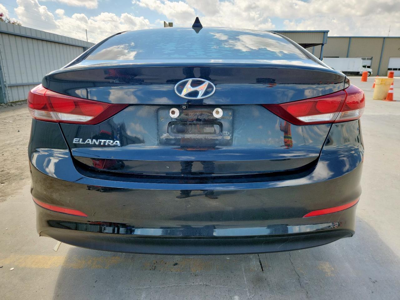 2018 Hyundai Elantra Sel VIN: 5NPD84LF3JH276341 Lot: 81775065