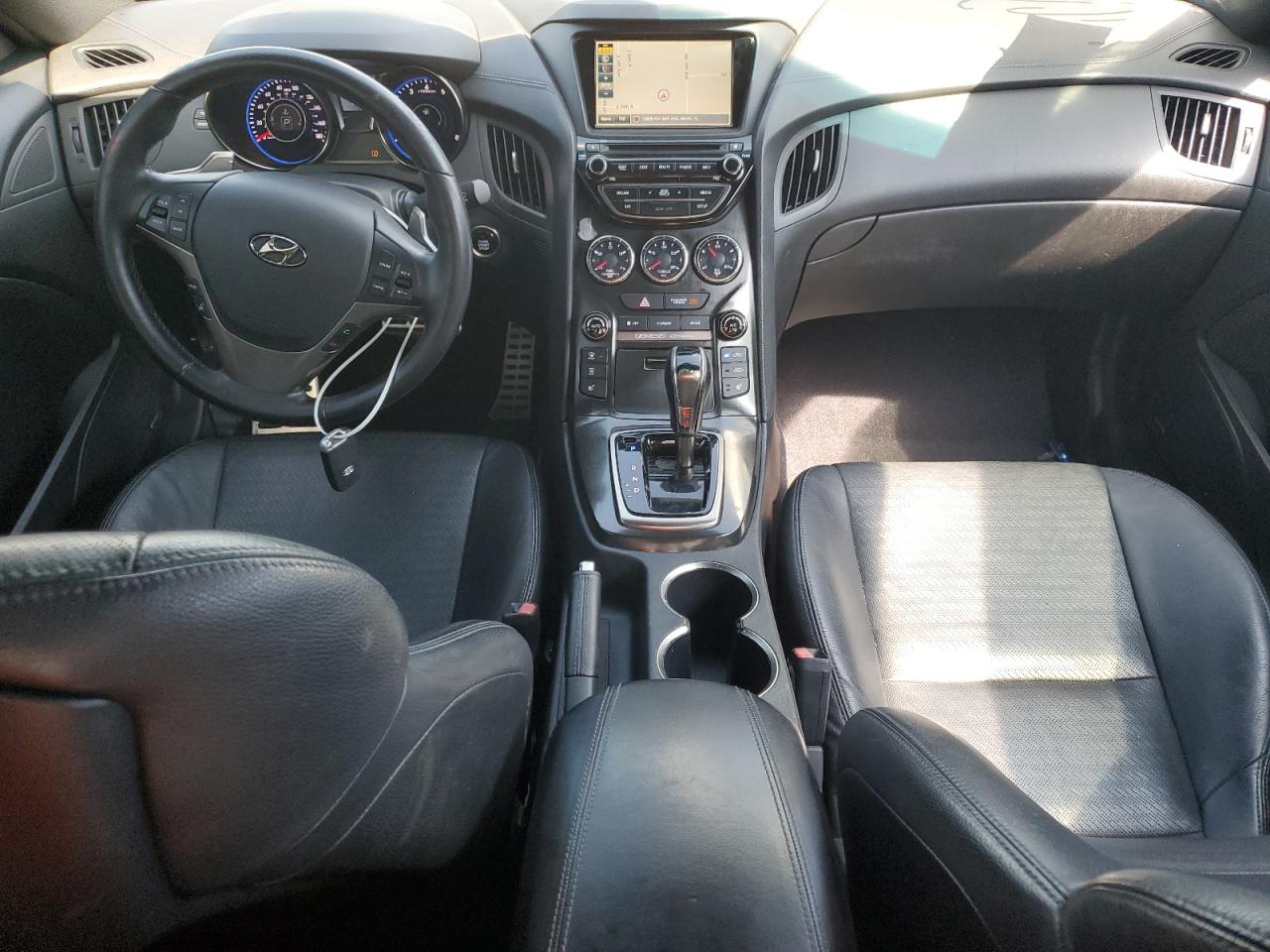 2016 Hyundai Genesis Coupe 3.8 R-Spec VIN: KMHHU6KJ6GU135904 Lot: 84193135