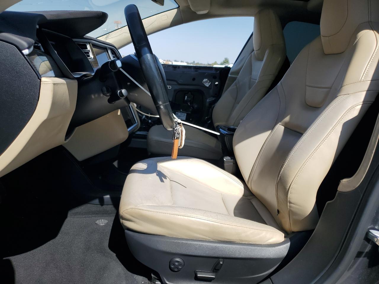 2016 Tesla Model S VIN: 5YJSA1E25GF126307 Lot: 84192425