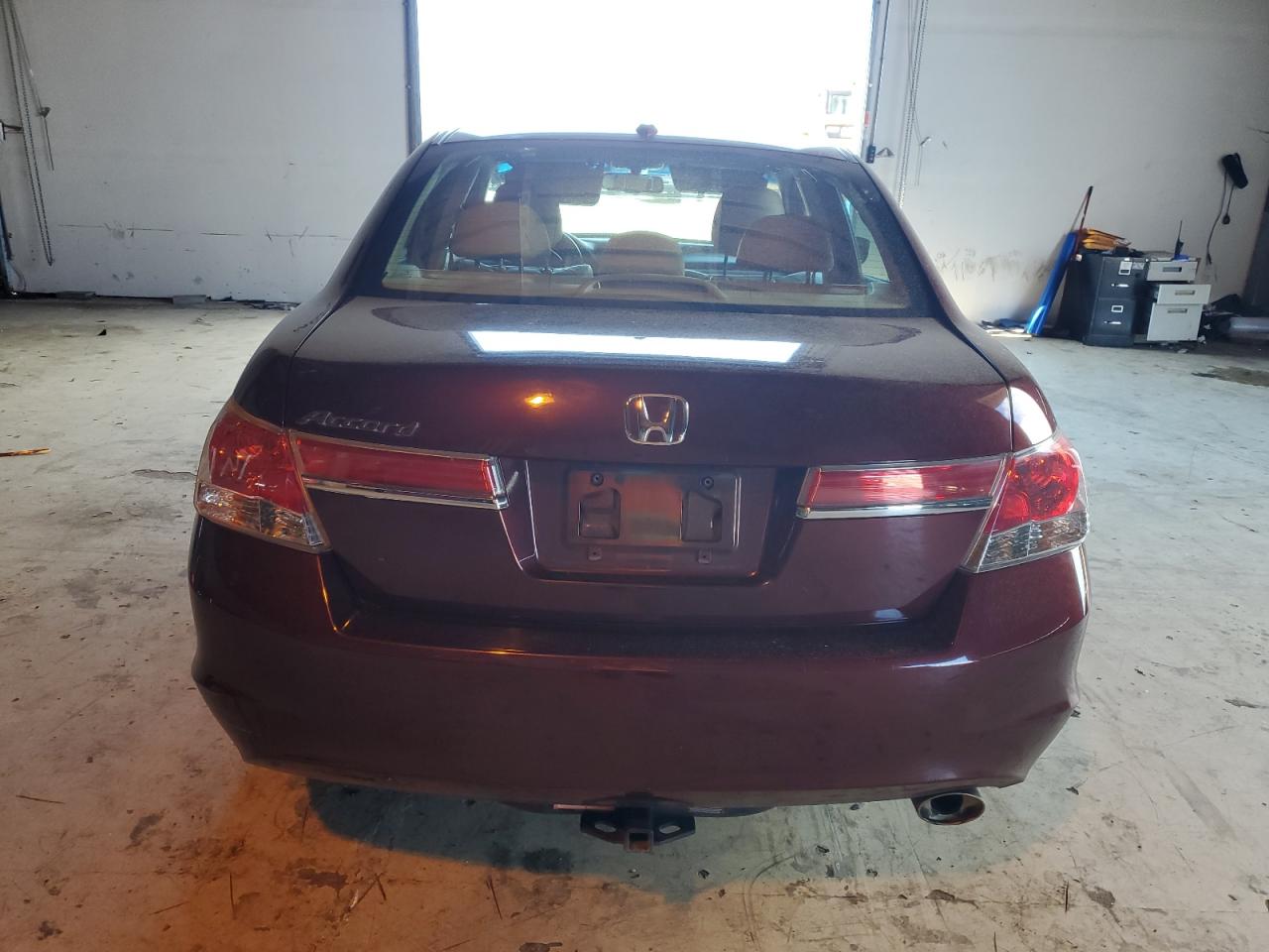 2011 Honda Accord Exl VIN: 1HGCP2F8XBA075949 Lot: 84030275