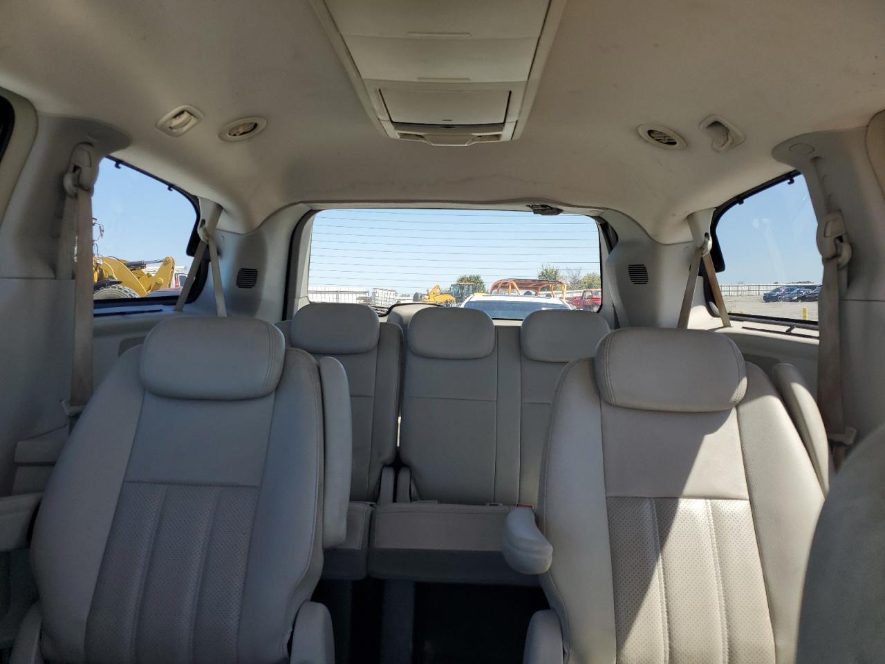 2009 Chrysler Town & Country Touring VIN: 2A8HR54X29R642132 Lot: 71858975