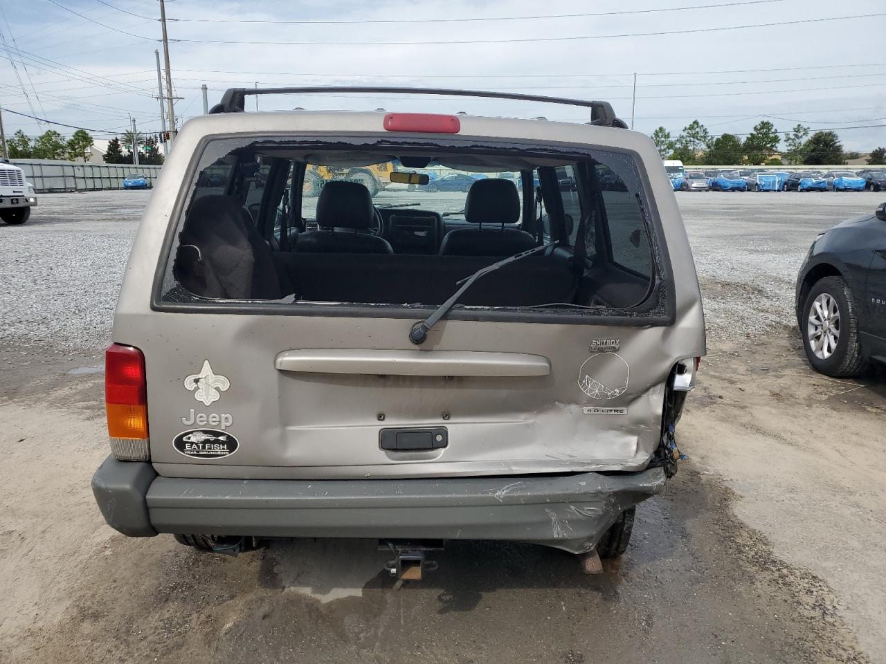 2000 Jeep Cherokee Classic VIN: 1J4FF58S2YL130880 Lot: 81191345