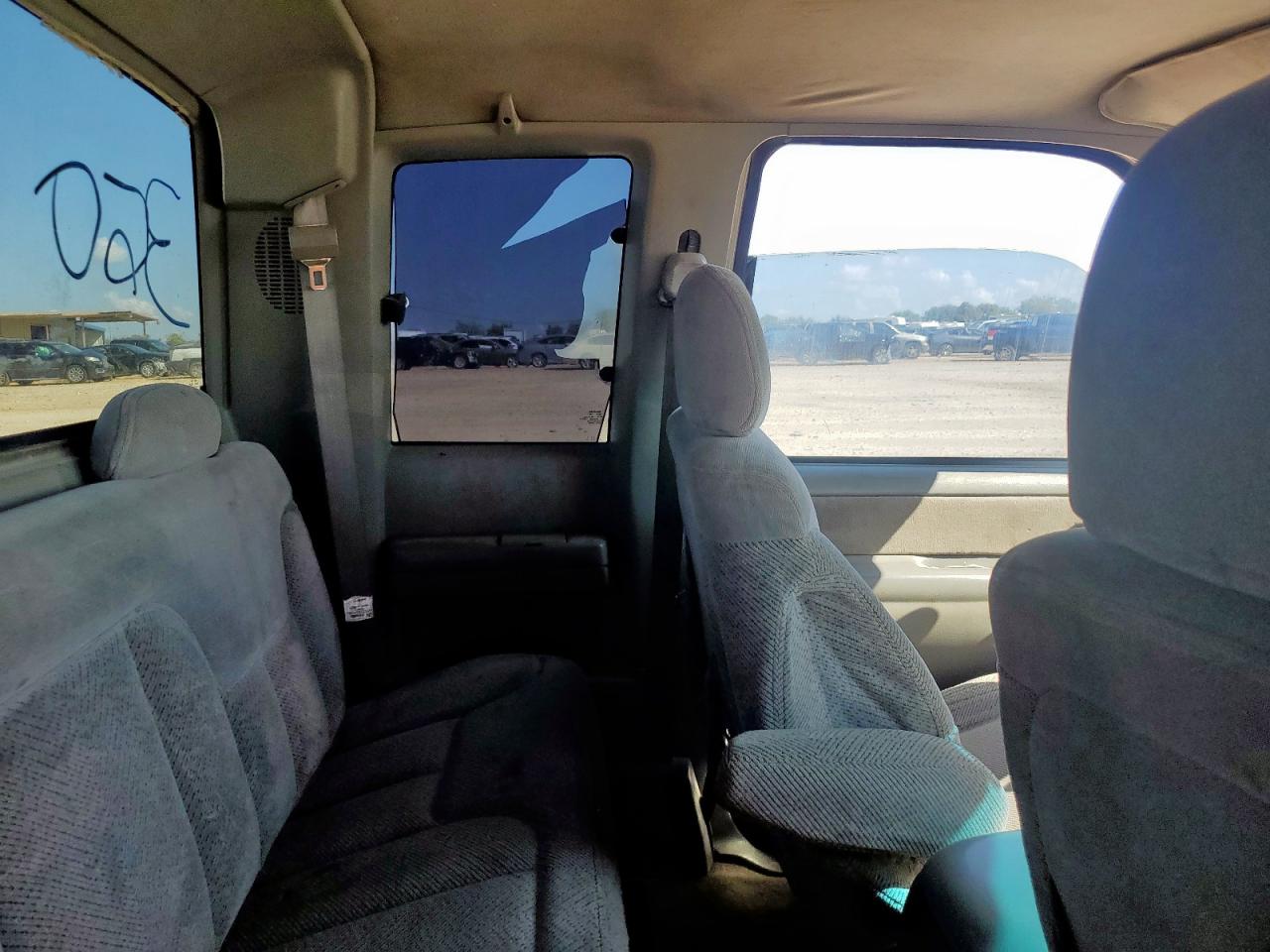 1999 Chevrolet Gmt-400 C1500 VIN: 1GCEC19R7XR114135 Lot: 71123475