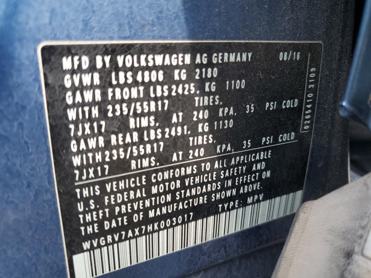2017 Volkswagen Tiguan Wolfsburg VIN: WVGRV7AX7HK003017 Lot: 81061405