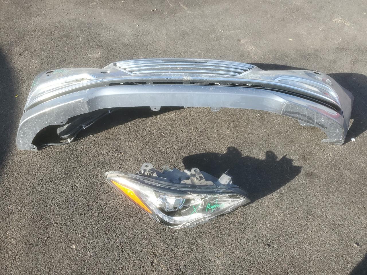 2016 Hyundai Genesis 3.8L VIN: KMHGN4JE6GU140652 Lot: 71121755