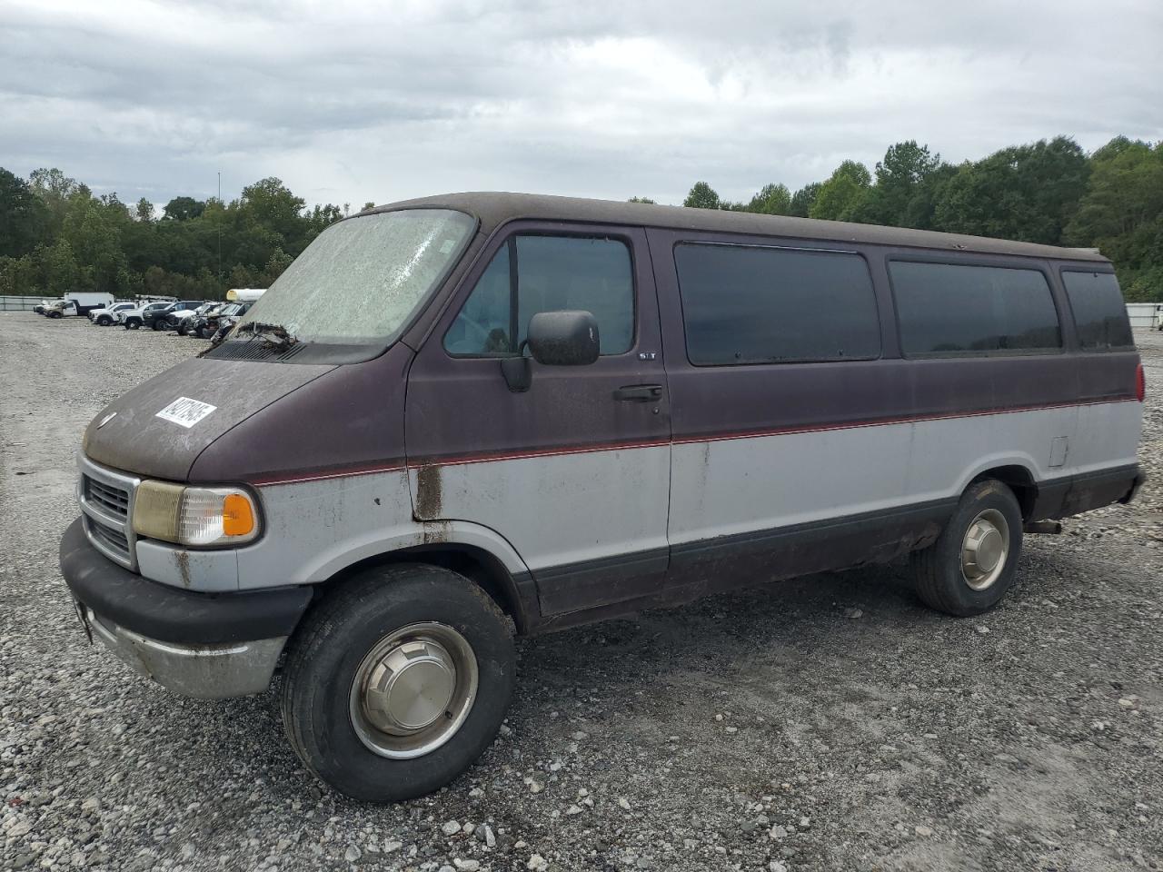 1997 Dodge Ram Wagon B3500