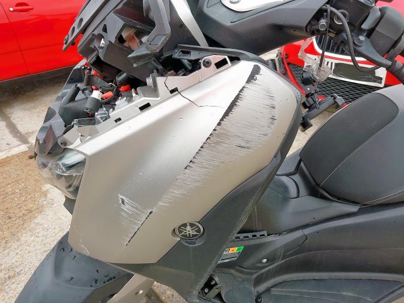 2020 YAMAHA X-MAX 300 