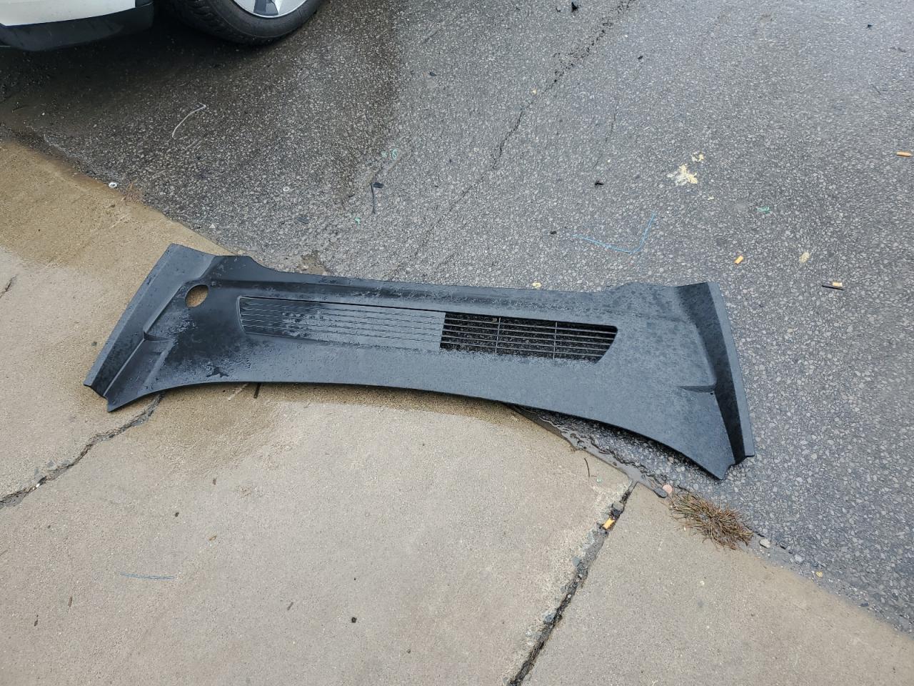 2020 Tesla Model Y VIN: 5YJYGDEE8LF044327 Lot: 84012505