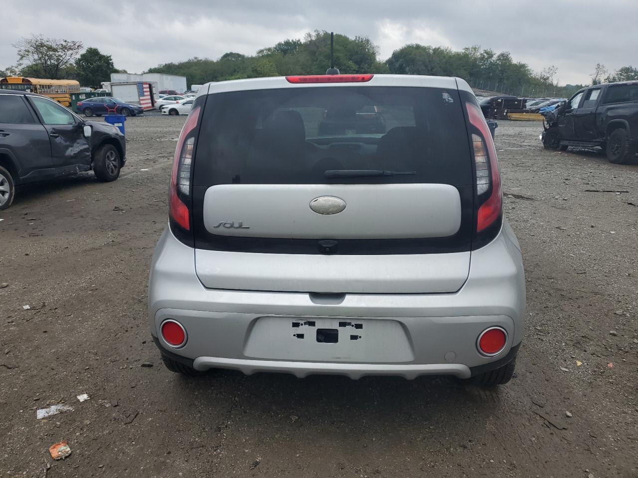 2018 Kia Soul + VIN: KNDJP3A55J7616670 Lot: 84172185
