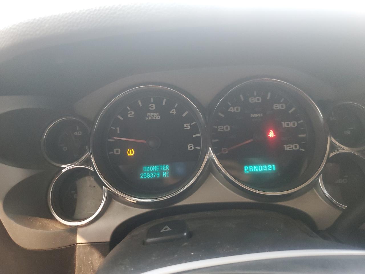 2011 Chevrolet Silverado C1500 Ls VIN: 3GCPCREA8BG347621 Lot: 81157045