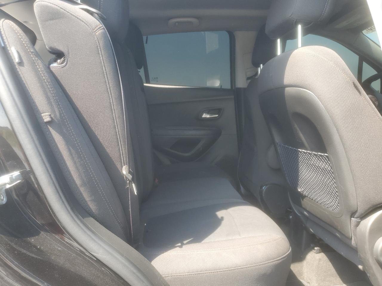 2020 Chevrolet Trax Ls VIN: KL7CJNSB4LB086795 Lot: 81228935
