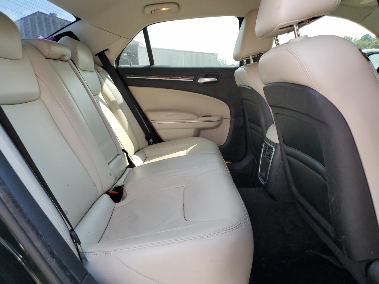 2016 Chrysler 300 Limited VIN: 2C3CCAAG3GH216814 Lot: 81616785