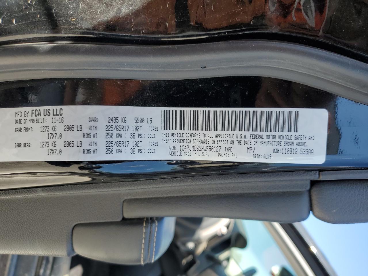 2017 Jeep Cherokee Latitude VIN: 1C4PJMCS5HW580127 Lot: 71871655