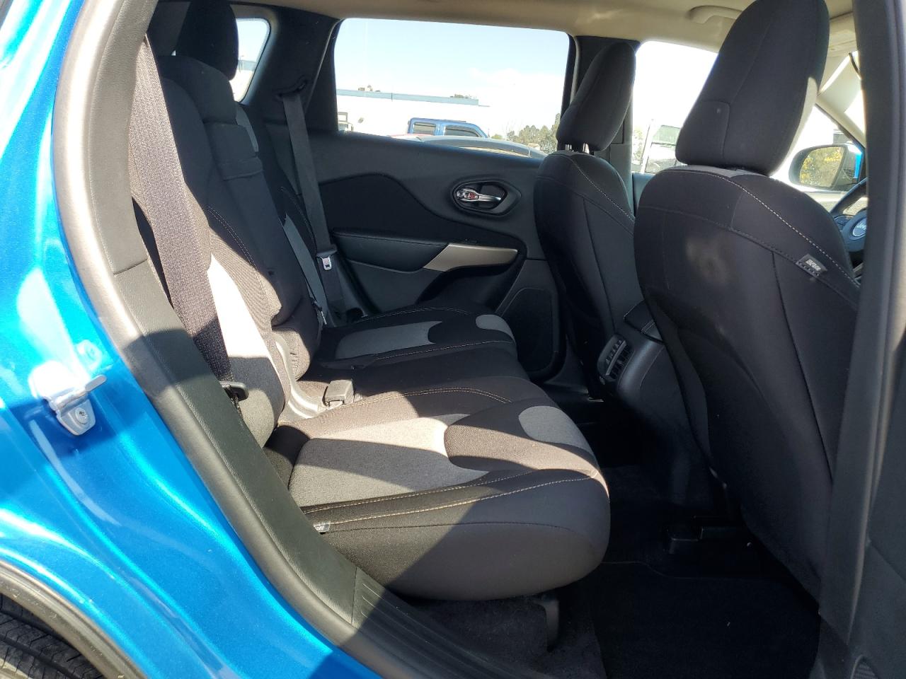 2018 Jeep Cherokee Latitude VIN: 1C4PJLCB9JD540676 Lot: 81262115