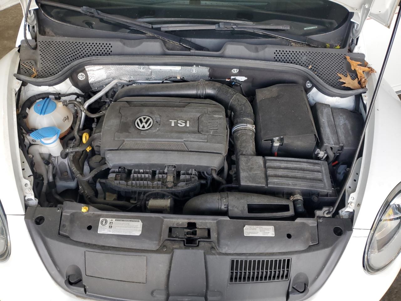 2016 Volkswagen Beetle 1.8T VIN: 3VWF17AT8GM633133 Lot: 84226095