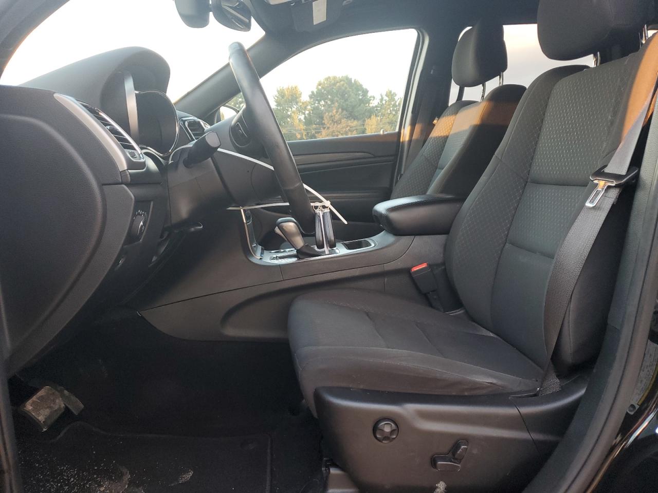 2019 Jeep Grand Cherokee Laredo VIN: 1C4RJFAG2KC635239 Lot: 81781365