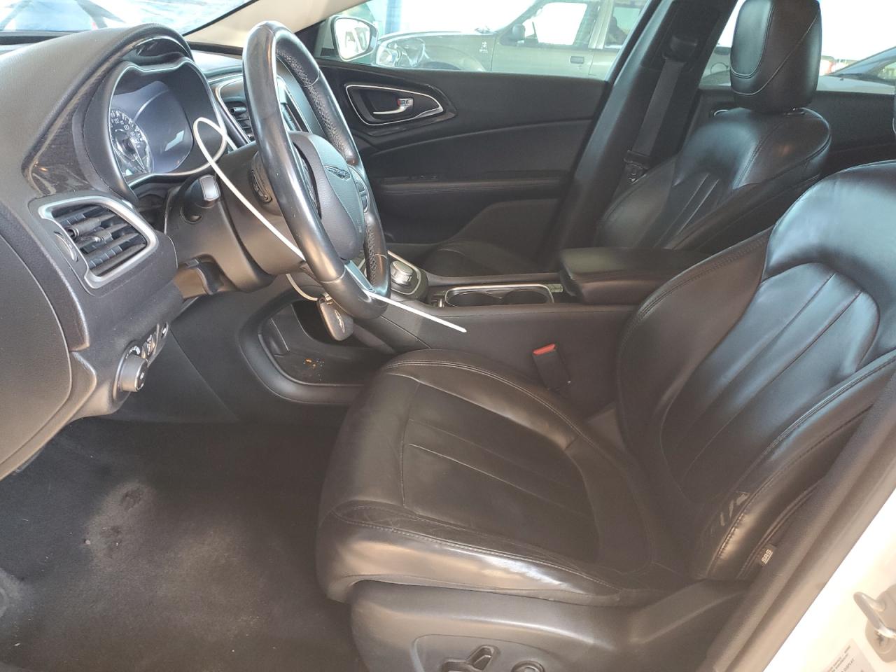 2015 Chrysler 200 C VIN: 1C3CCCCB2FN619041 Lot: 84483465