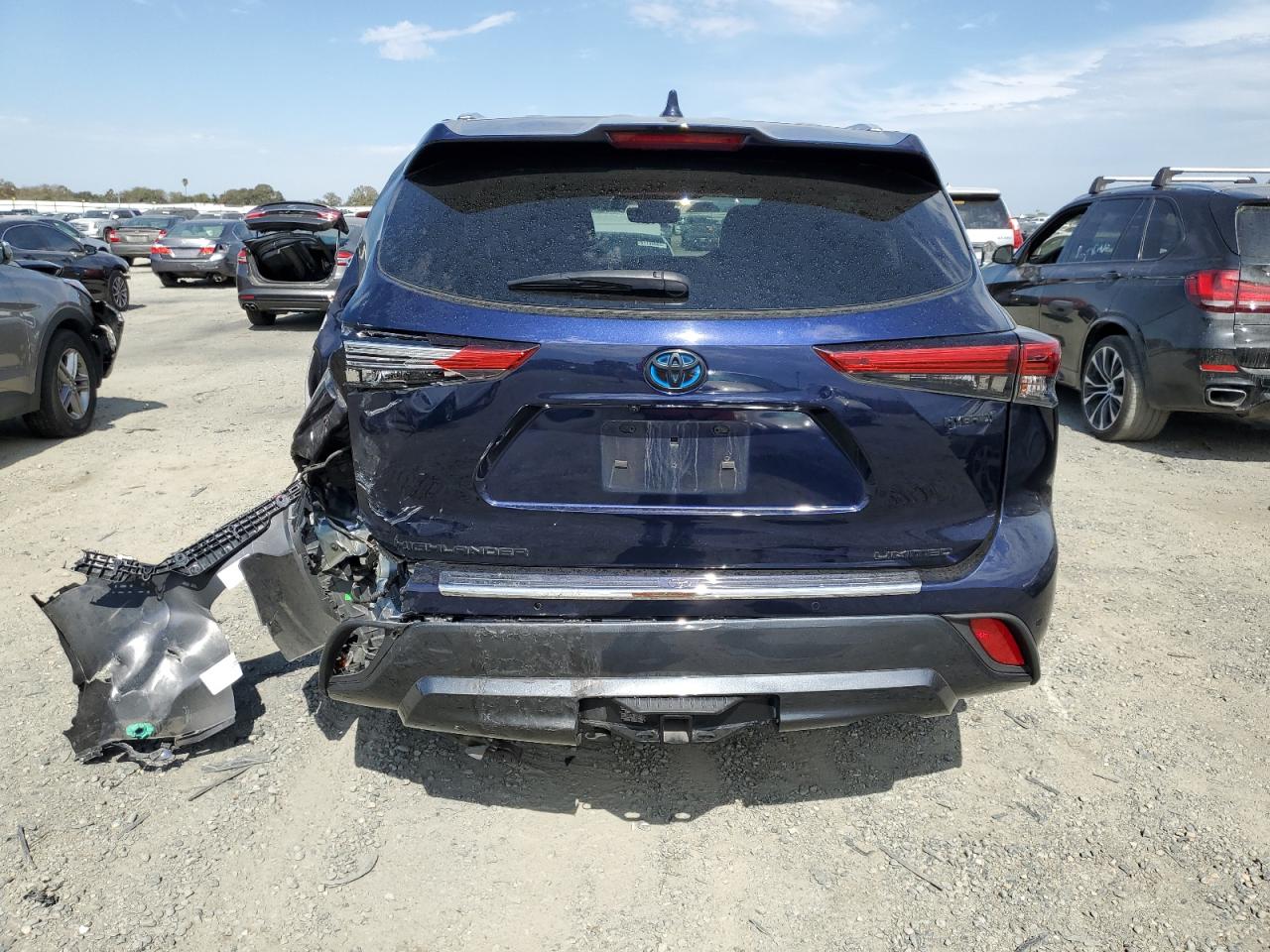 2022 Toyota Highlander Hybrid Limited VIN: 5TDXBRCH3NS547492 Lot: 83851495
