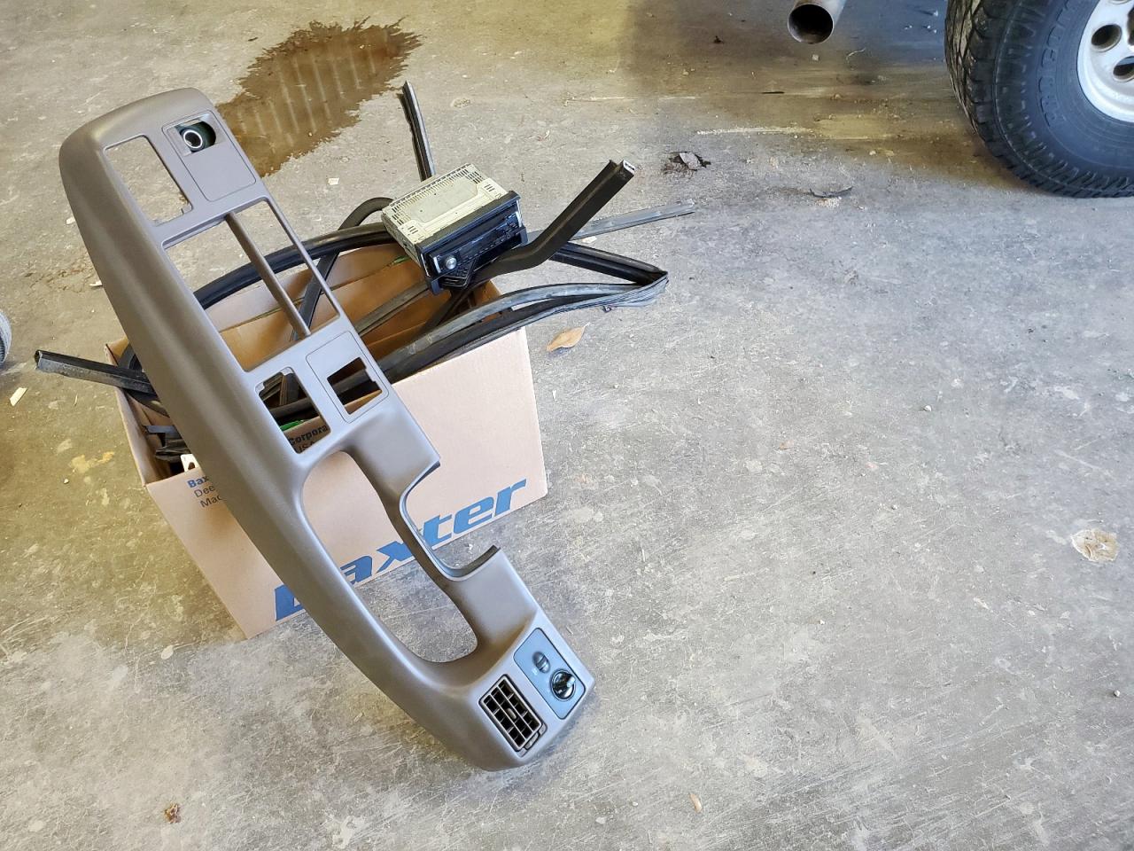 1999 Ford F250 Super Duty VIN: 1FTNW21S3XEC14543 Lot: 81483675