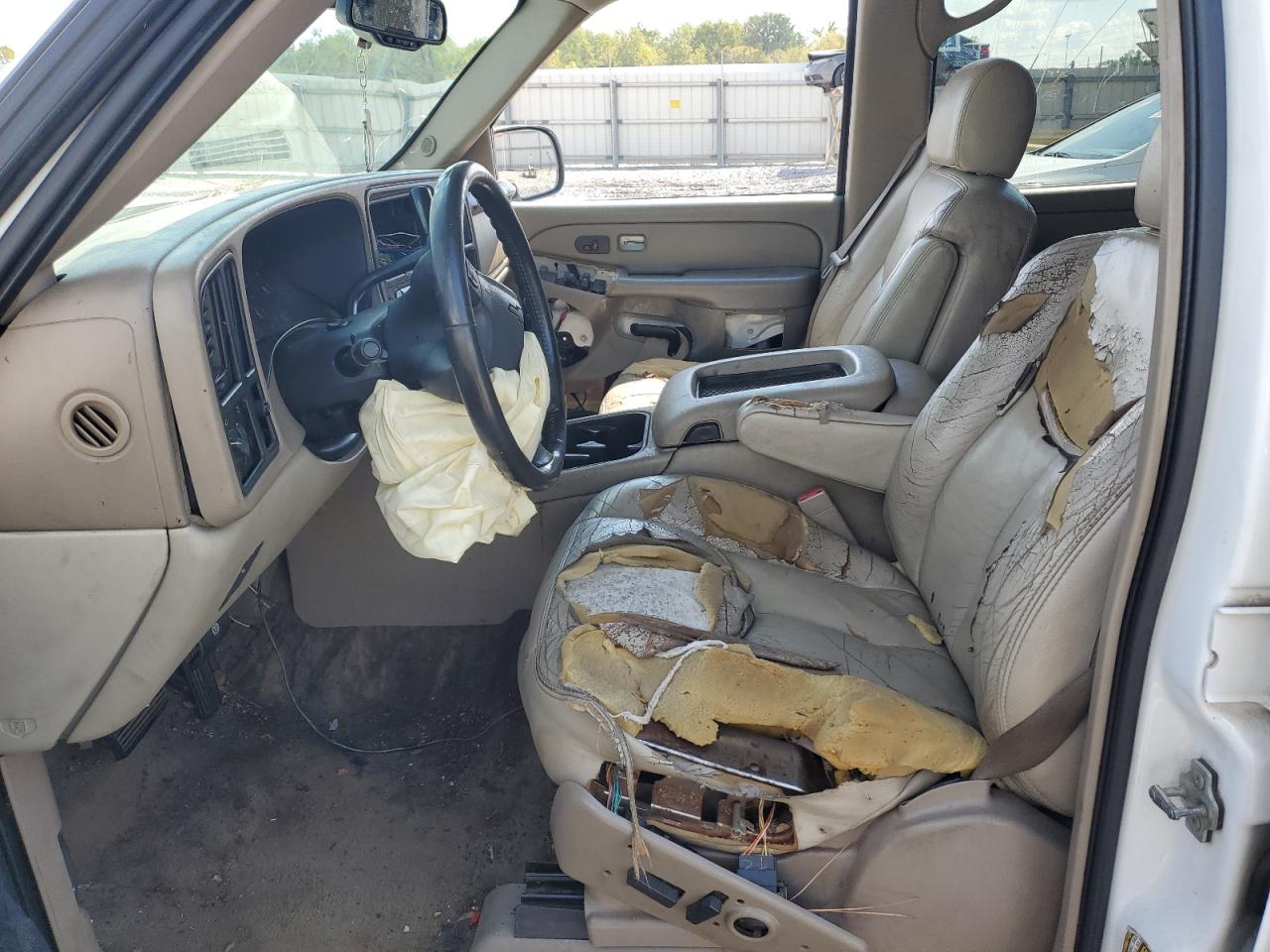 2004 Chevrolet Tahoe C1500 VIN: 1GNEC13Z64R233564 Lot: 82150225