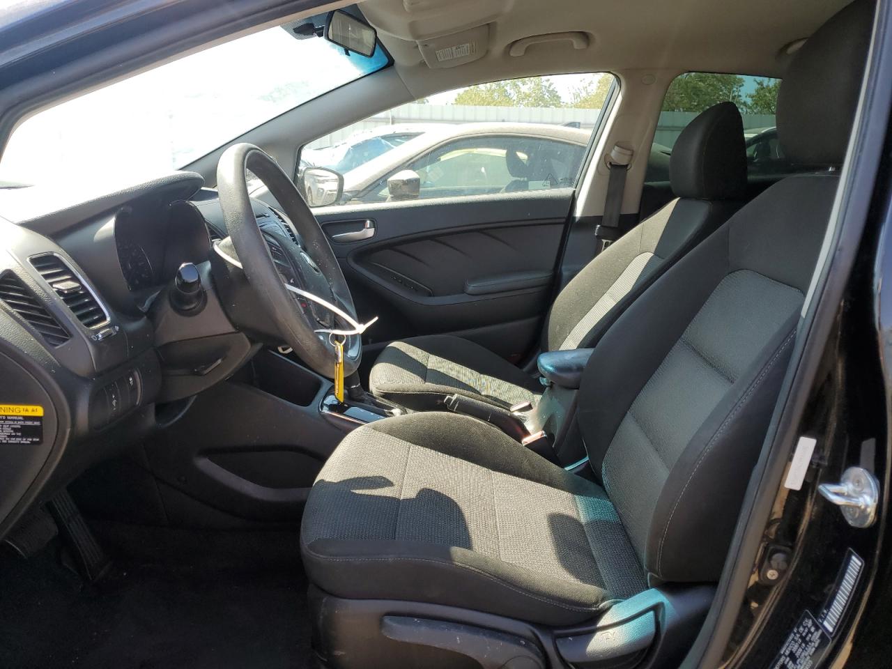 2017 Kia Forte Lx VIN: 3KPFK4A77HE134515 Lot: 70908955