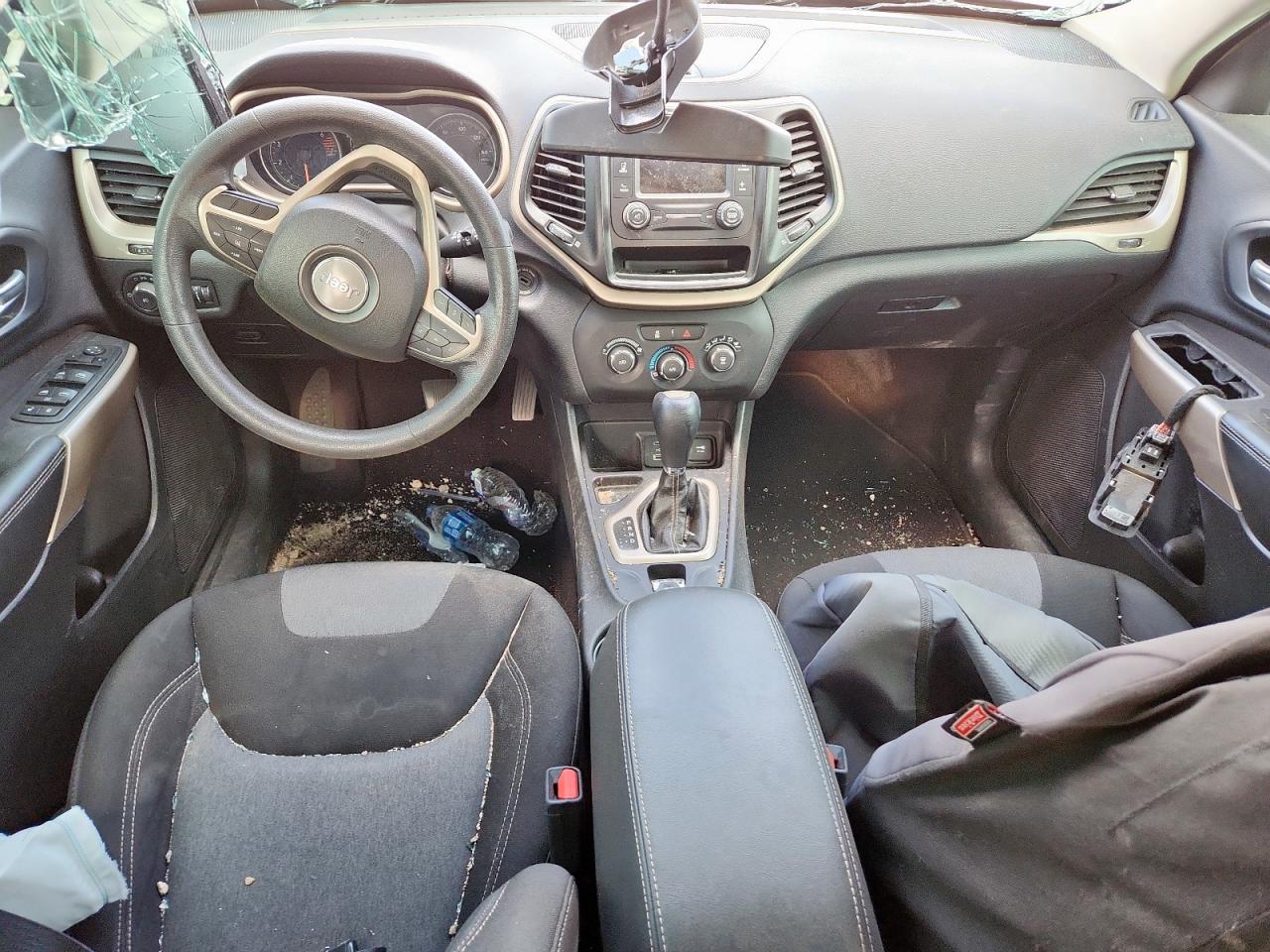 2018 Jeep Cherokee Latitude VIN: 1C4PJLCB2JD559070 Lot: 81608165