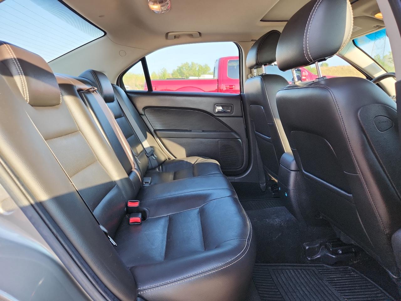 2008 Ford Fusion Sel VIN: 3FAHP02188R261947 Lot: 71490225