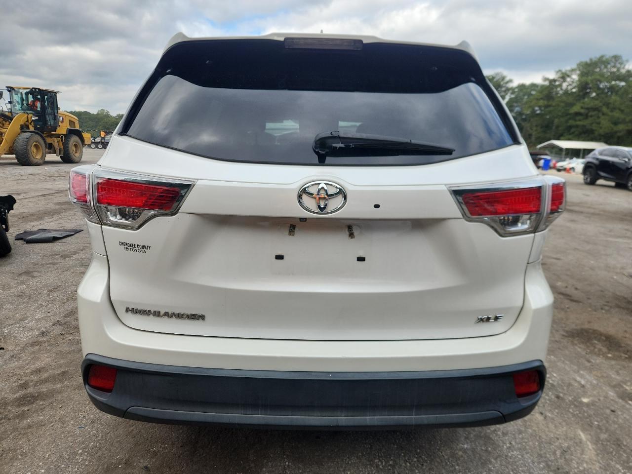 2015 Toyota Highlander Xle VIN: 5TDKKRFHXFS050205 Lot: 84366685