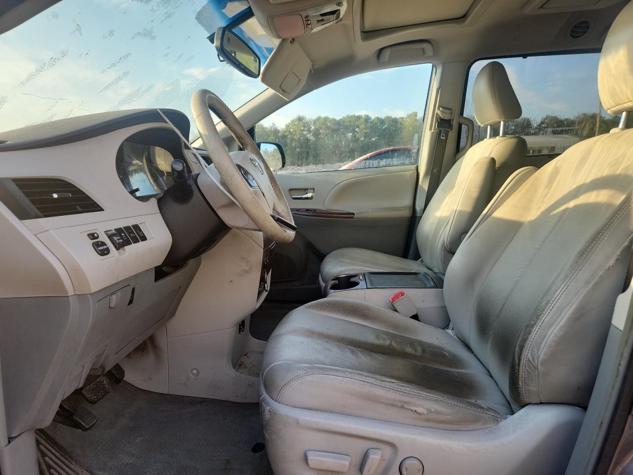 2014 Toyota Sienna Xle VIN: 5TDYK3DC9ES465951 Lot: 82076345