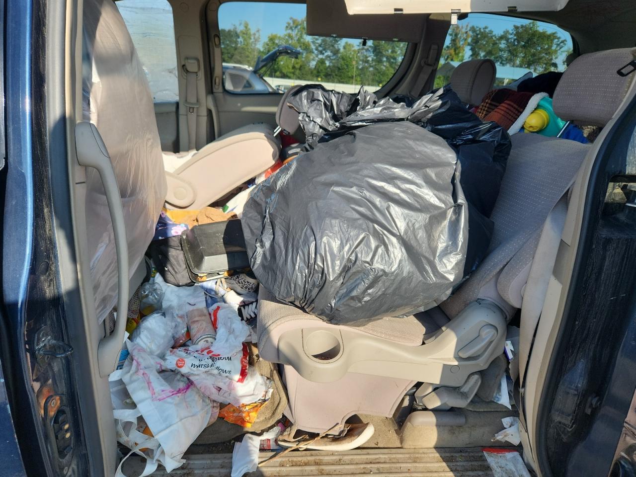 2005 Nissan Quest S VIN: 5N1BV28U35N108986 Lot: 71972785