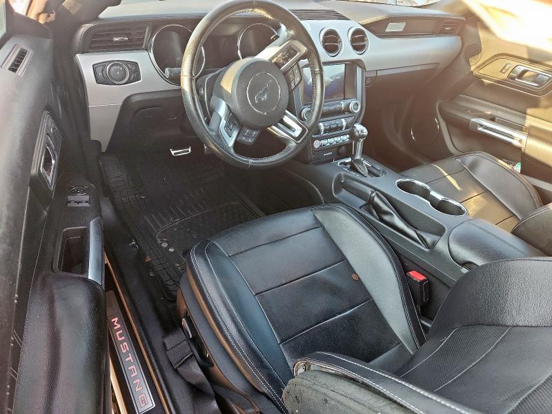 FORD MUSTANG 2016 Biały