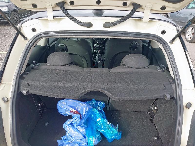 2014 MINI COOPER D 