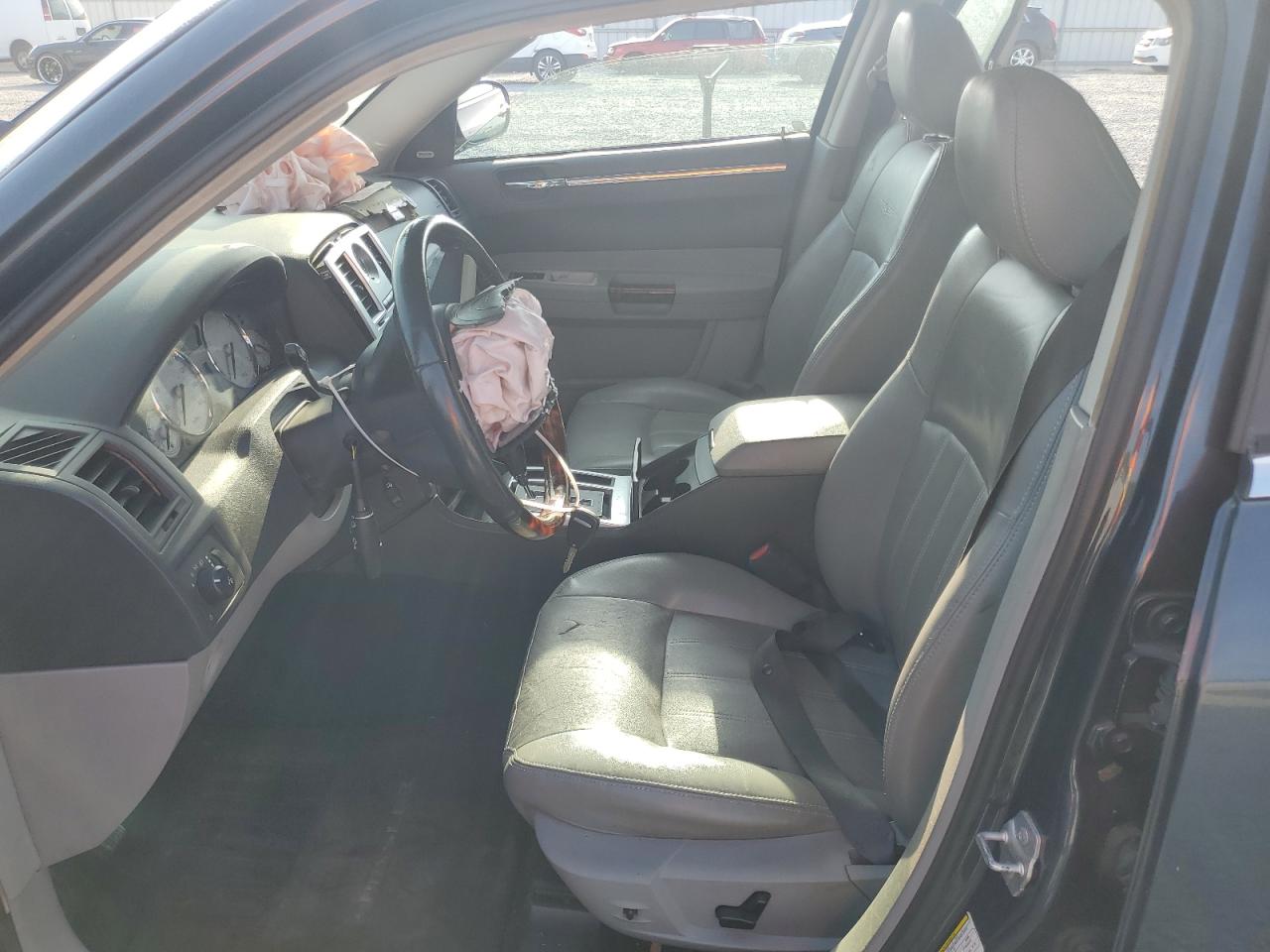 2007 Chrysler 300C VIN: 2C3KA63H17H838798 Lot: 81667125