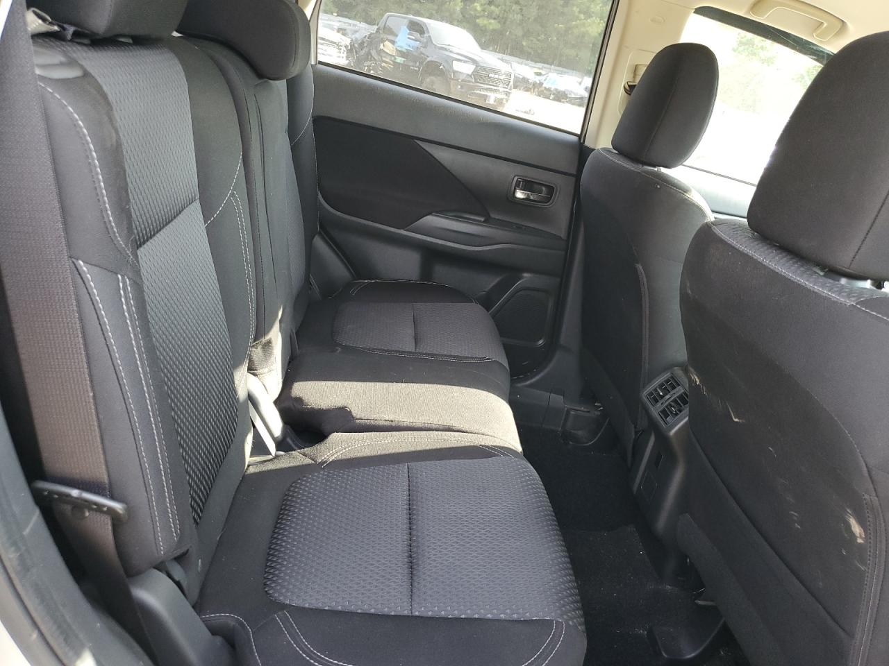 2020 Mitsubishi Outlander Es VIN: JA4AD2A35LZ032871 Lot: 81751605