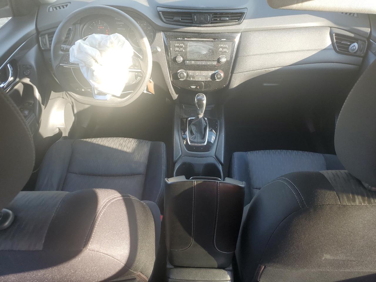 2017 Nissan Rogue S VIN: JN8AT2MV3HW255767 Lot: 81616135