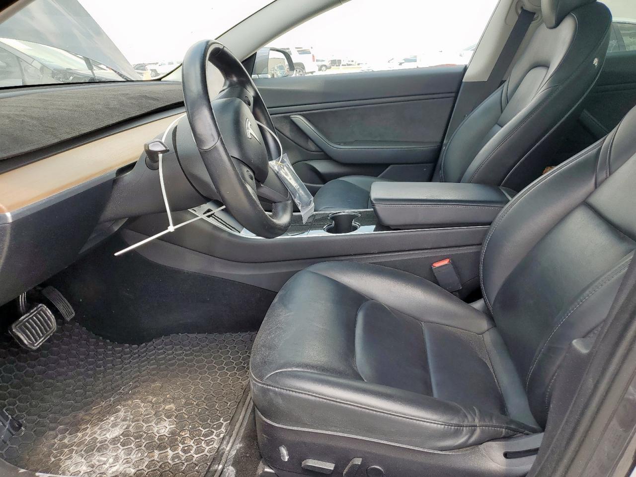 2018 Tesla Model 3 VIN: 5YJ3E1EA4JF109411 Lot: 72081595