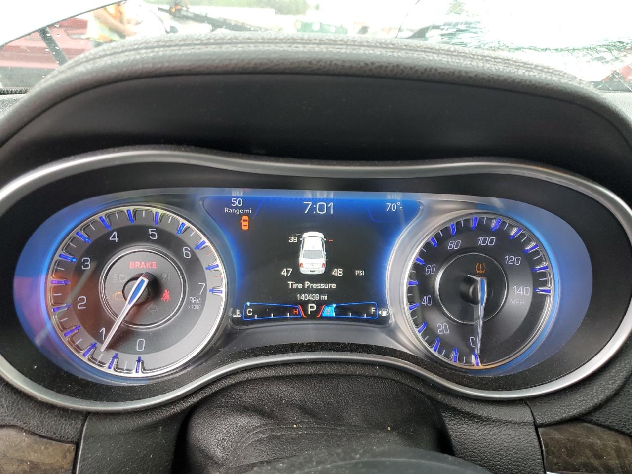 2017 Chrysler 300C VIN: 2C3CCAEG4HH662398 Lot: 81852885